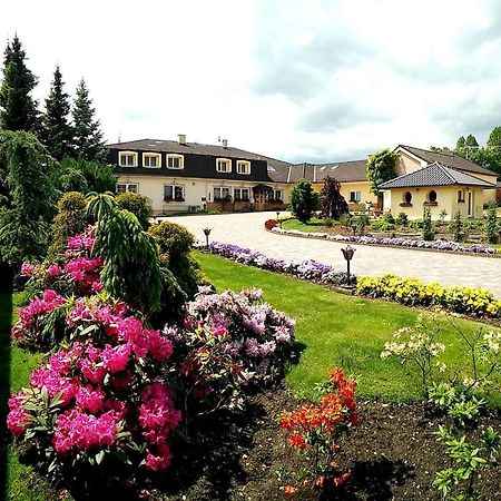 Heľpa 卢卡斯旅馆酒店 外观 照片