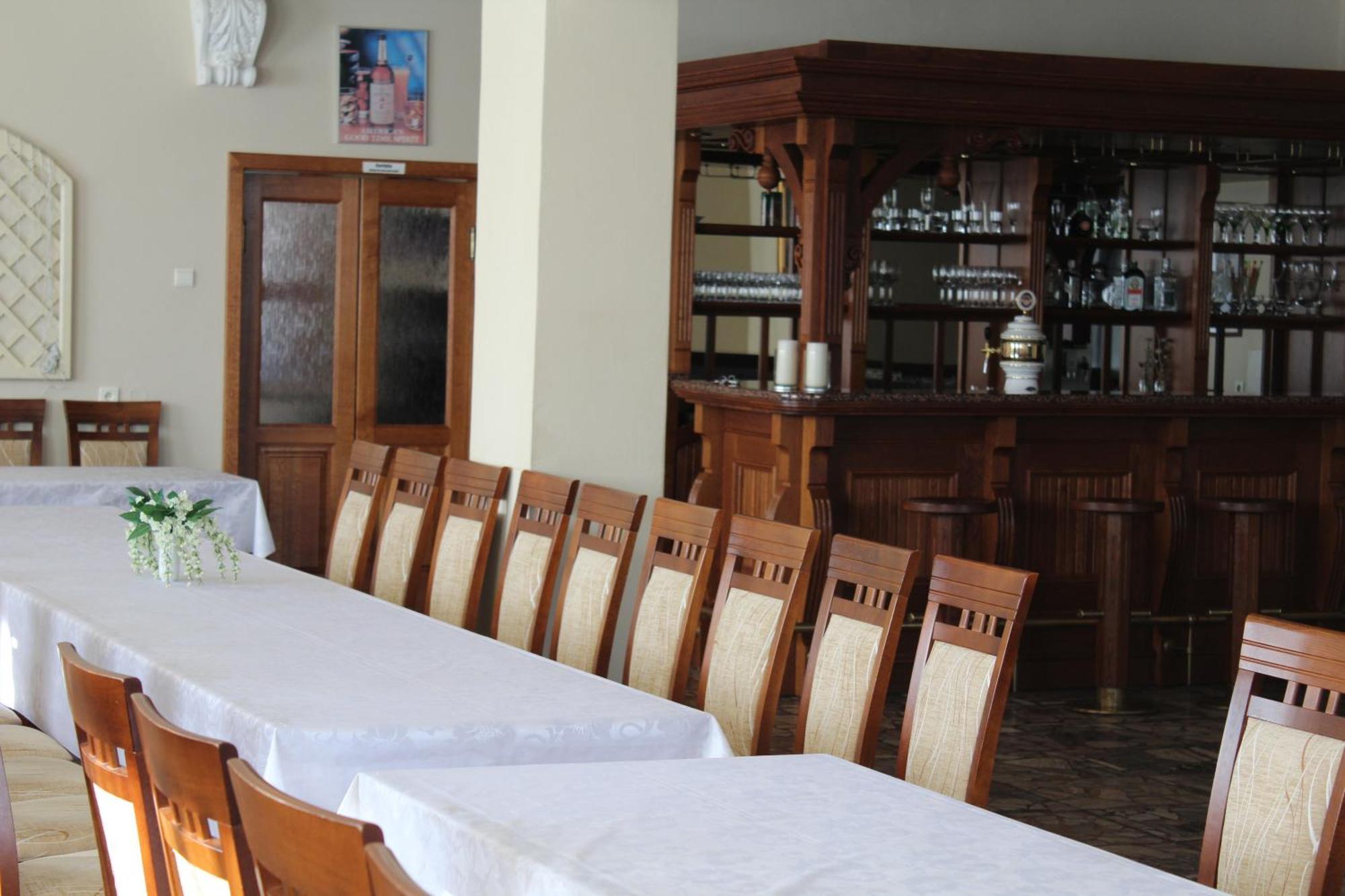 Heľpa 卢卡斯旅馆酒店 外观 照片